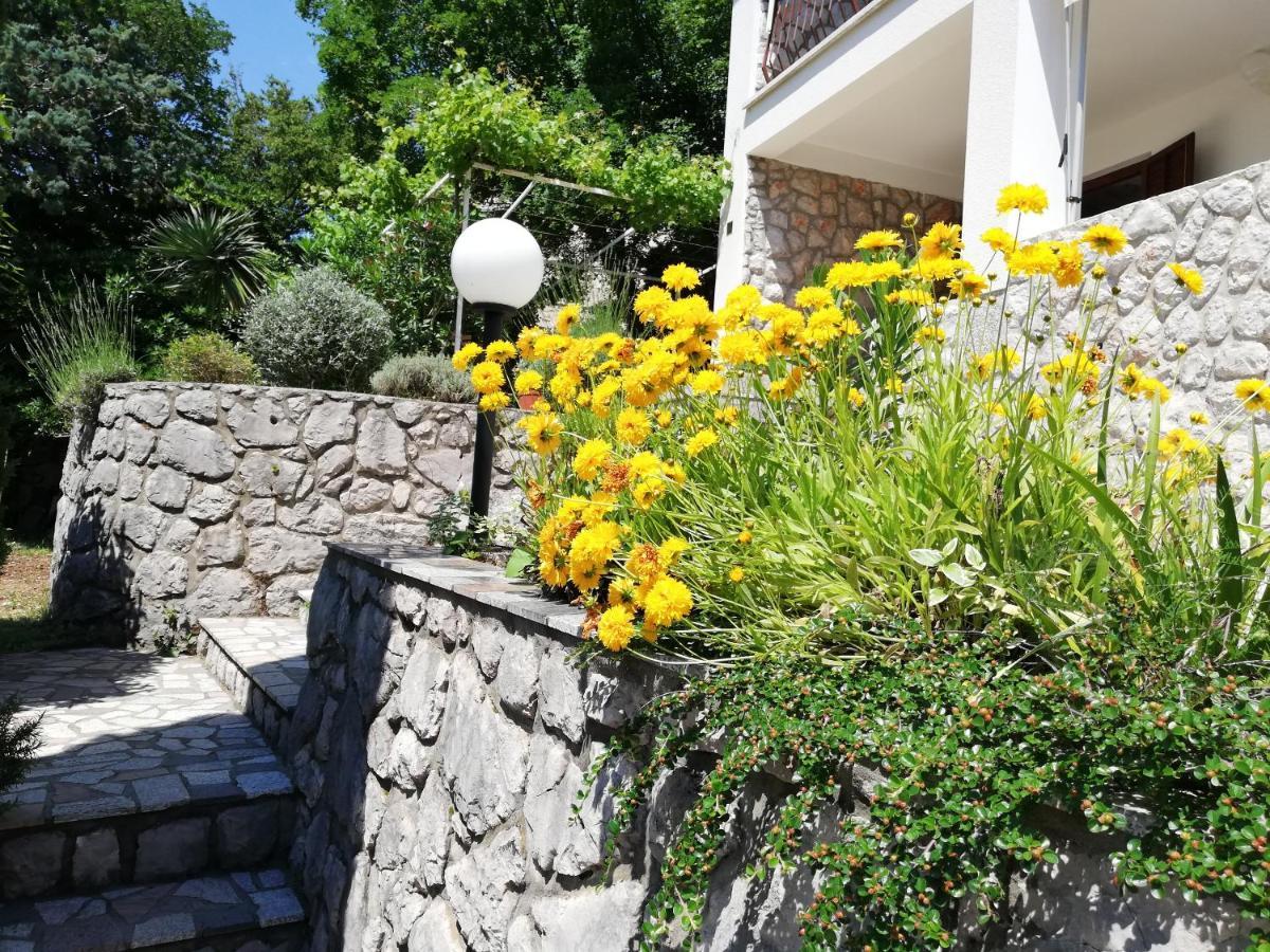 Apartments 4U Omišalj Εξωτερικό φωτογραφία