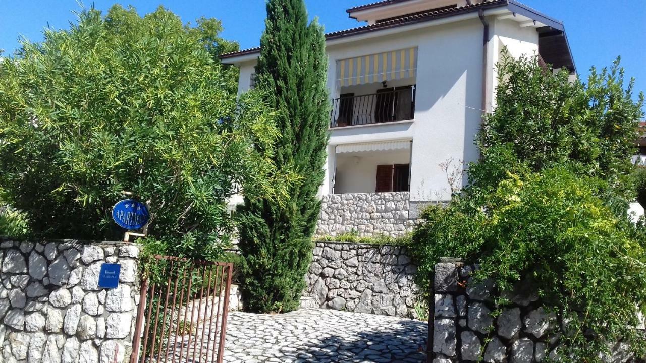 Apartments 4U Omišalj Εξωτερικό φωτογραφία