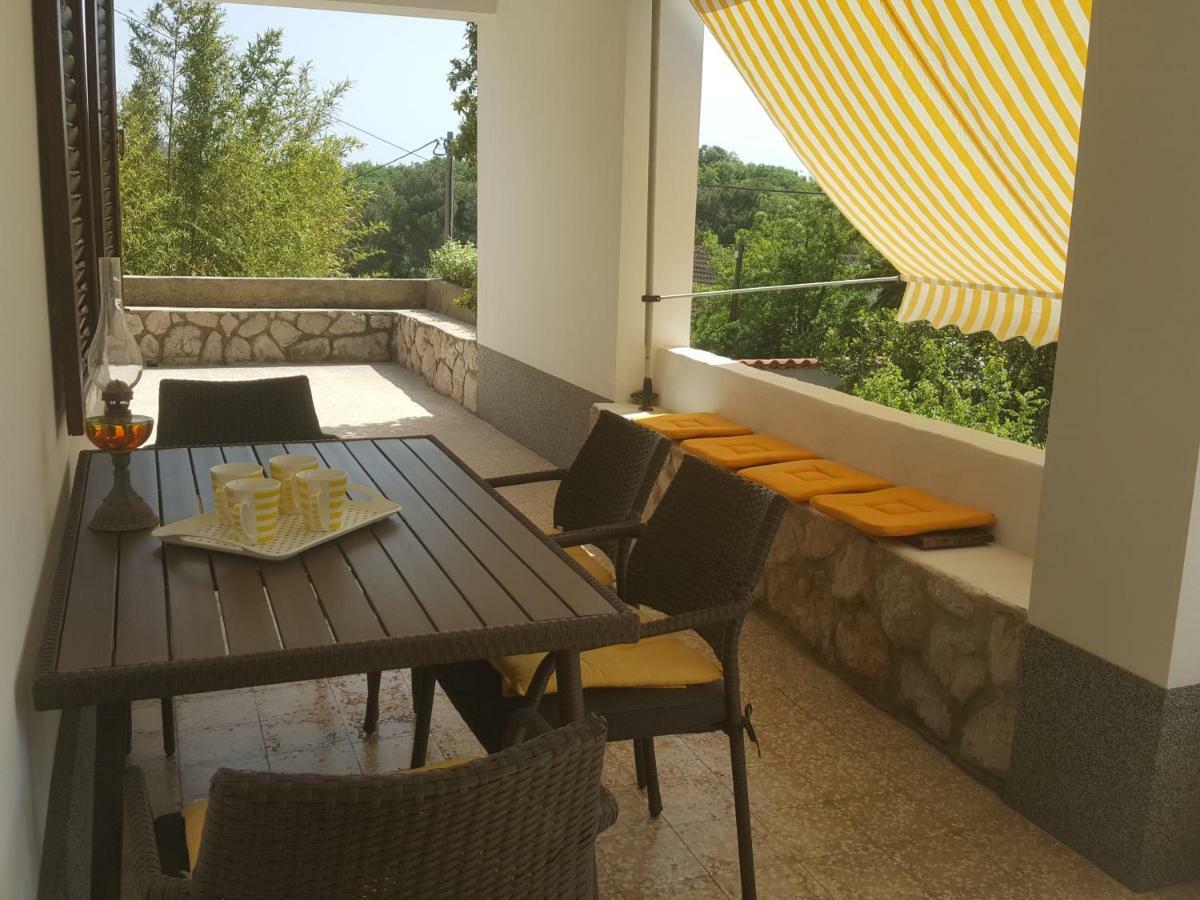 Apartments 4U Omišalj Εξωτερικό φωτογραφία