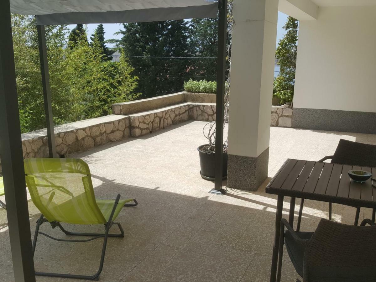 Apartments 4U Omišalj Εξωτερικό φωτογραφία