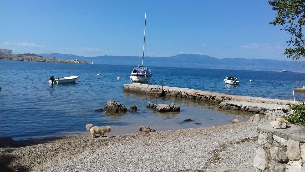 Apartments 4U Omišalj Εξωτερικό φωτογραφία